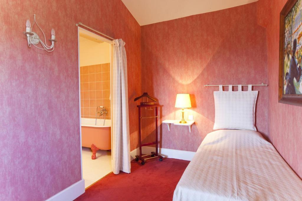 Hotel Le Domaine De La Colombiere Moissieu-sur-Dolon Zimmer foto